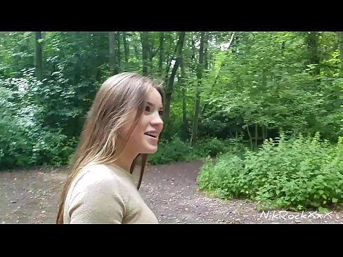 ❤️ Ech hunn dem Evelina virgeschloen datt mir op enger ëffentlecher Plaz fécken! Si sot jo. Dunn hunn ech hatt an den Arsch gefickt an an hirem Mond kum. Dunn huet si sech selwer gepisst. ❤️❌ Sexvideo bei eis ❌