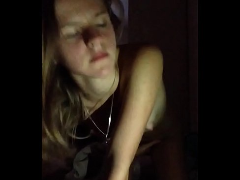 ❤️ E Meedchen masturbéiert a kummt ❤️❌ Sexvideo bei eis ❌